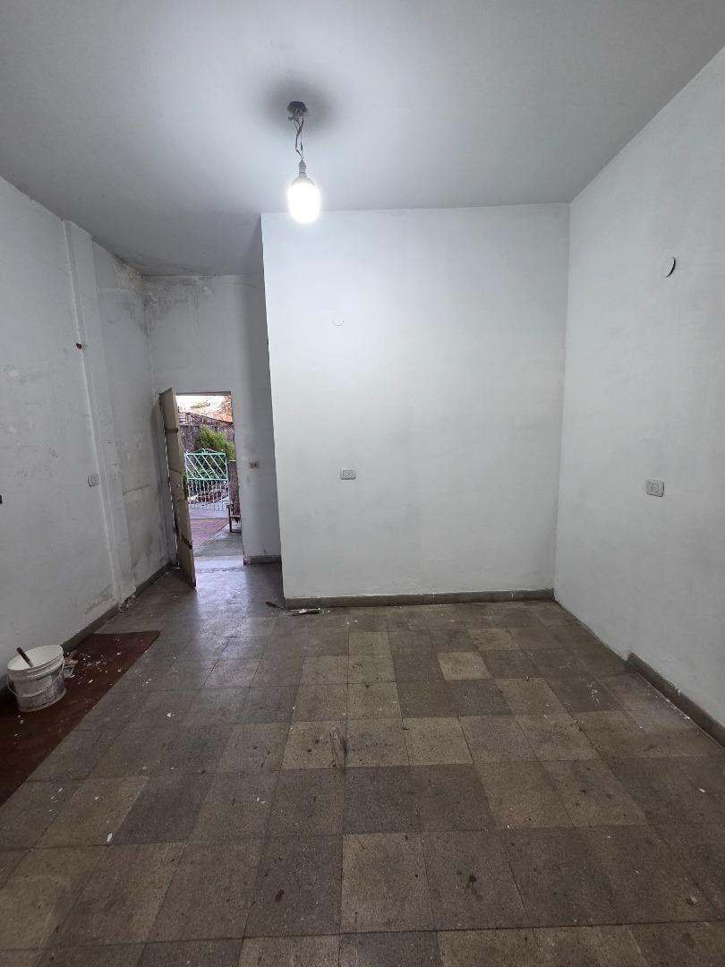 Foto de BUEN LOCAL DE 3 X 7 MTS EN LOMAS!, imagen 3