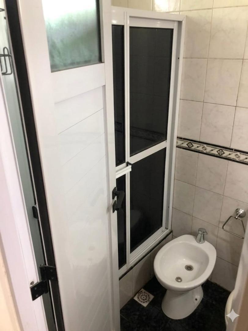 Foto de EXCELENTE DEPTO 3 AMBIENTES EN PB, BARRIO 420 DE BANFIELD!, imagen 3
