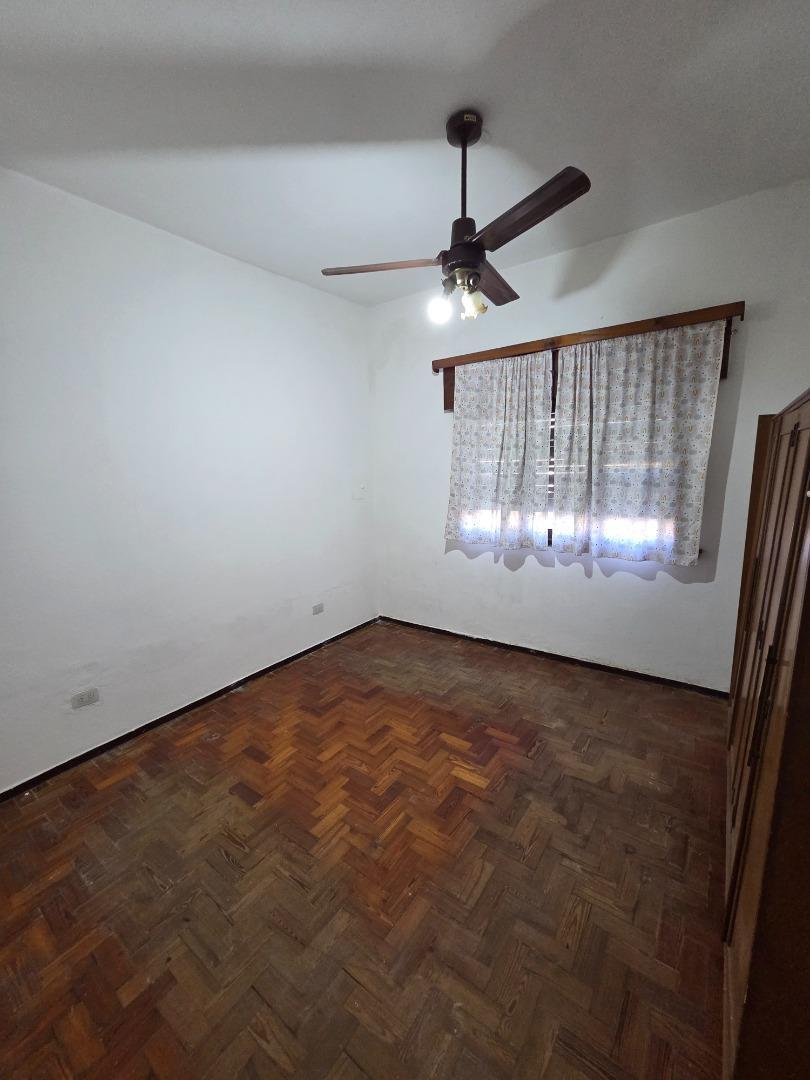 Foto de BUENA CASA 3 AMB, TIPO AMERICANA CON FONDO LIBRE! BANFIELD, imagen 5