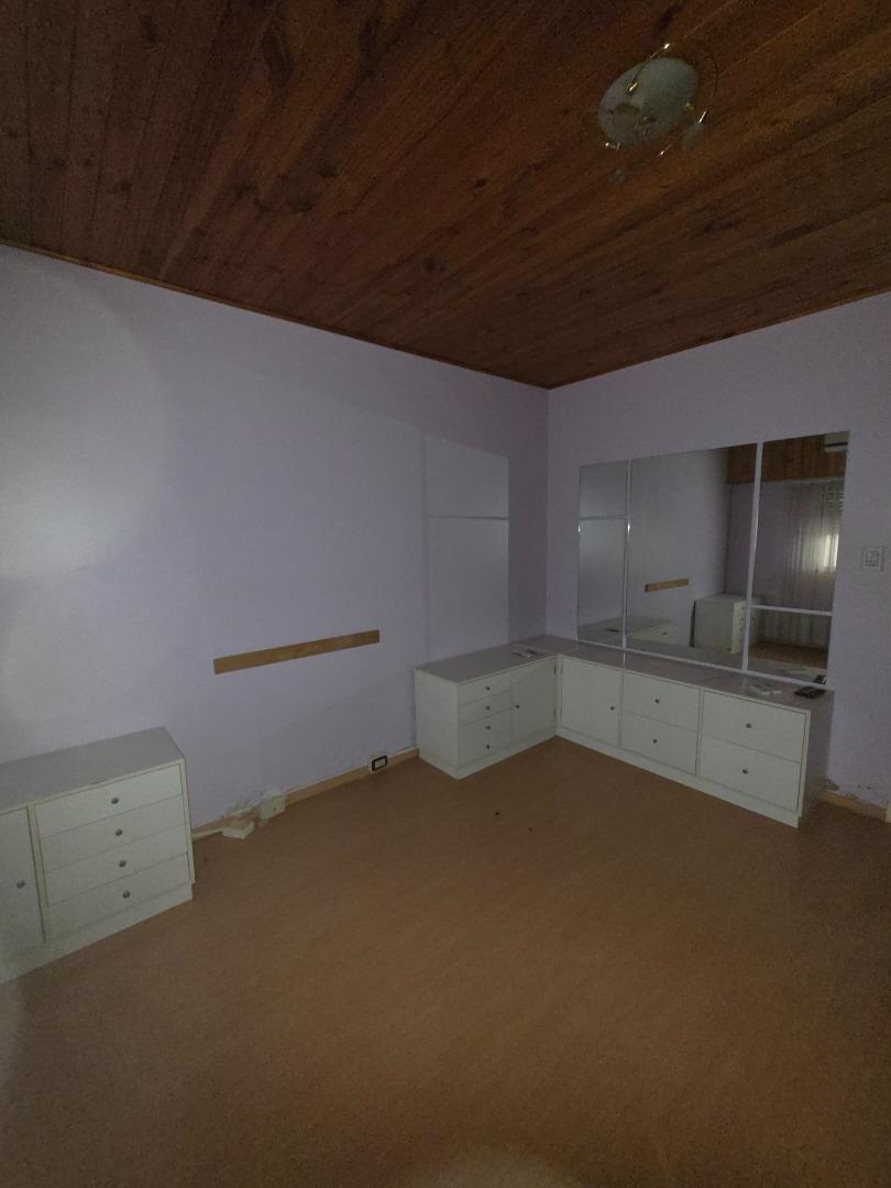 Foto de EXCELENTE CASA 2 AMB AL FTE C/COCHERA Y GALERIA EN BANFIELD!, imagen 2