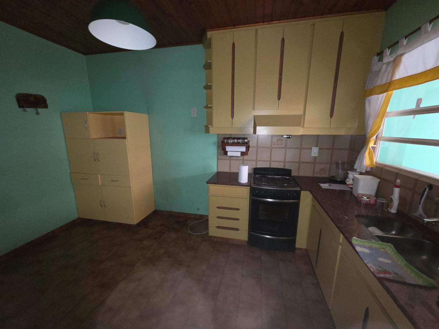 Foto de EXCELENTE CASA 2 AMB AL FTE C/COCHERA Y GALERIA EN BANFIELD!, imagen 5