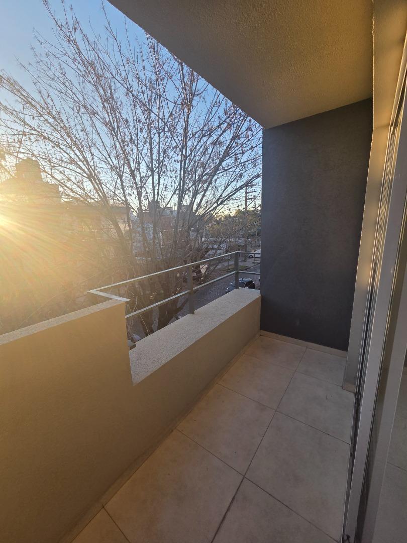 Foto de MUY BUEN DEPTO 2 AMB C/BALCON EN LOMAS!, imagen 4
