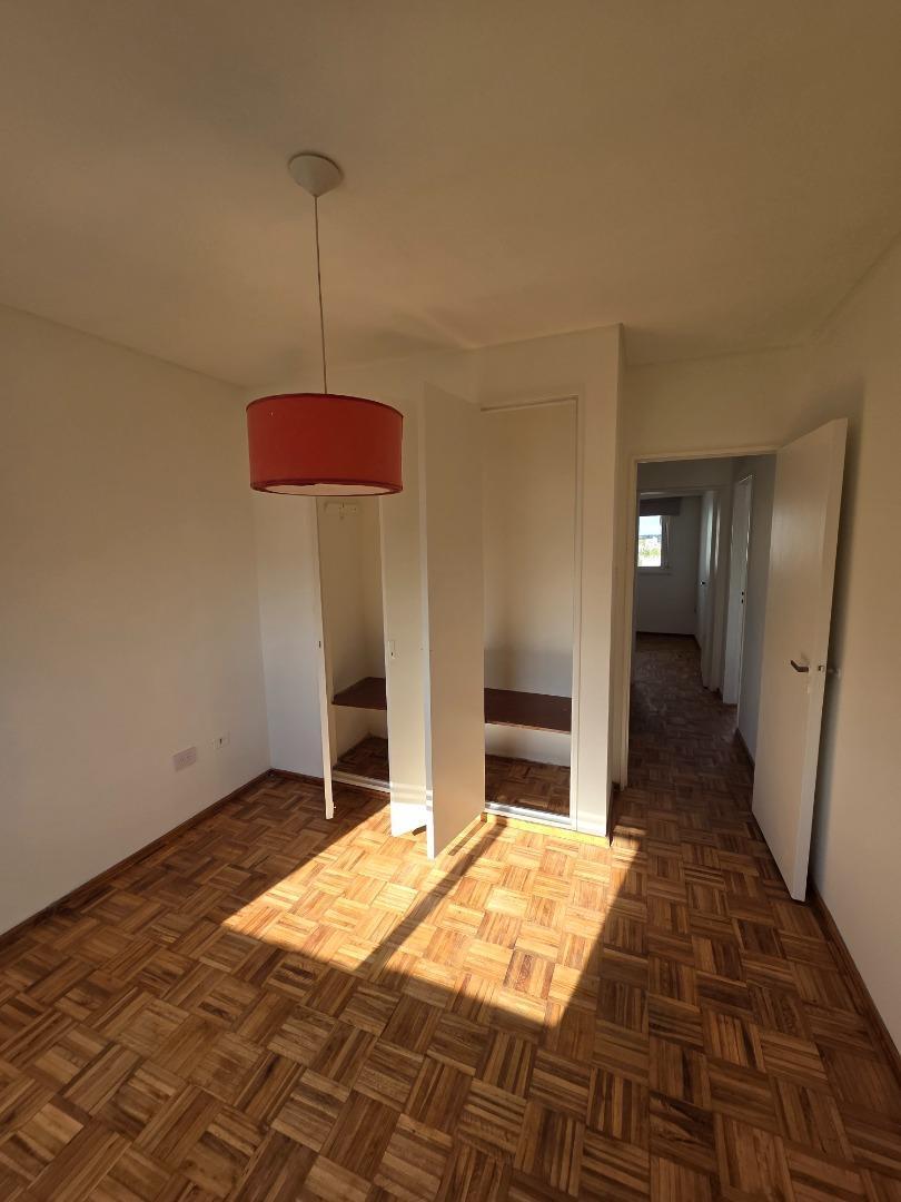Foto de EXCELENTE DEPTO 3 AMB MODERNIZADO C/BALCON EN LOMAS!, imagen 5