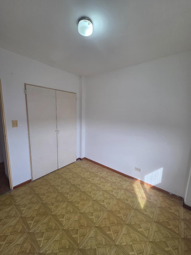 Foto de DEPTO 3 AMB MODERNIZADO C/ESPACIO DE COCHERA!, imagen 4