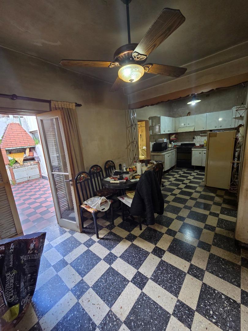 Foto de CASA 3 AMB C/COCHERA Y PATIO C/PARRILLA EN ESCALADA!, imagen 4