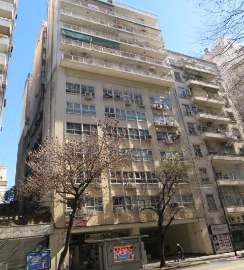 4 AMBIENTES, DEPENDENCIAS, COCHERA, EXPENSAS INCLUIDAS 1