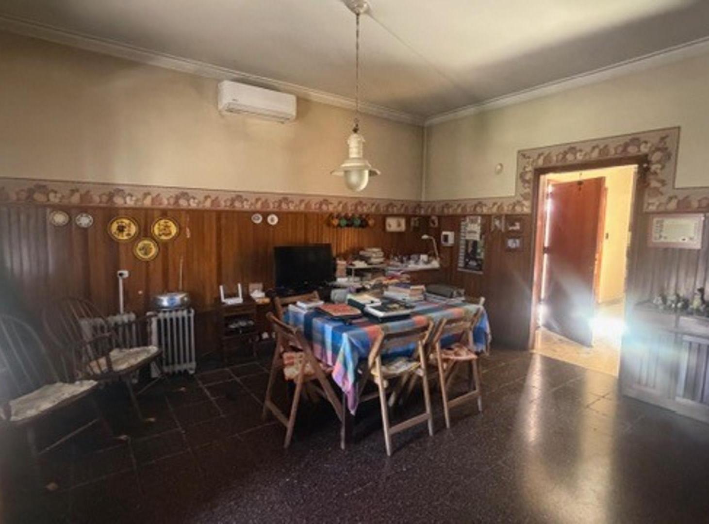 Foto de CASA CON GRAN POTENCIAL CON PARQUE Y PILETA !!!!!, imagen 5