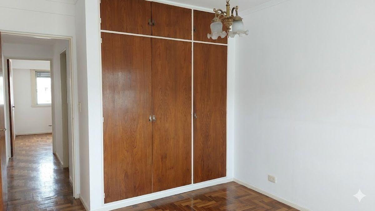 Foto de VENTA 3 AMBIENTES AL FRENTE BALCÓN VISTA ABIERTA PISO ALTO MITRE 1300, imagen 4