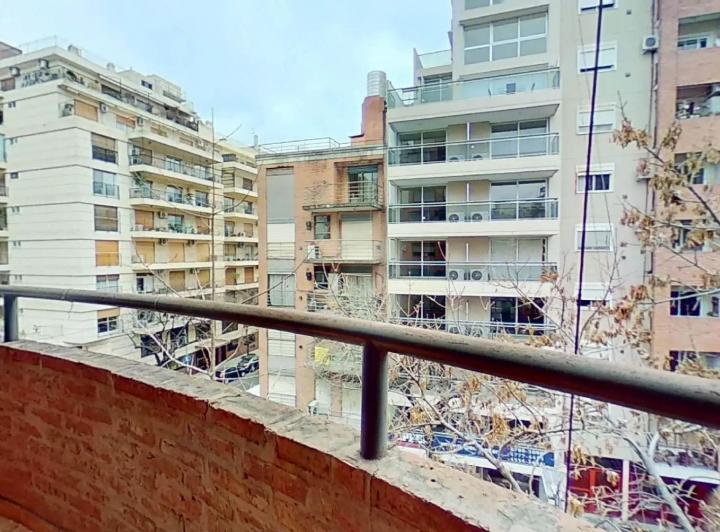 2 AMBIENTES EN EXCELENTE UBICACIÓN 2