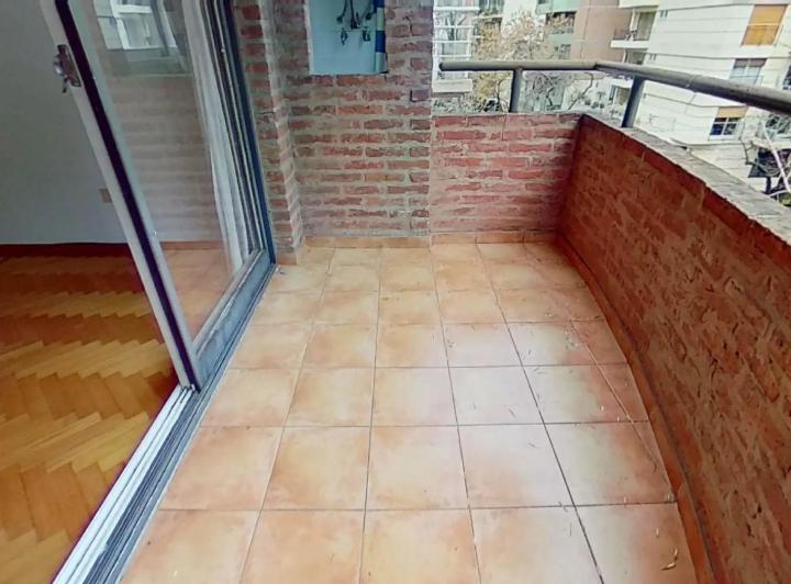 2 AMBIENTES EN EXCELENTE UBICACIÓN 5