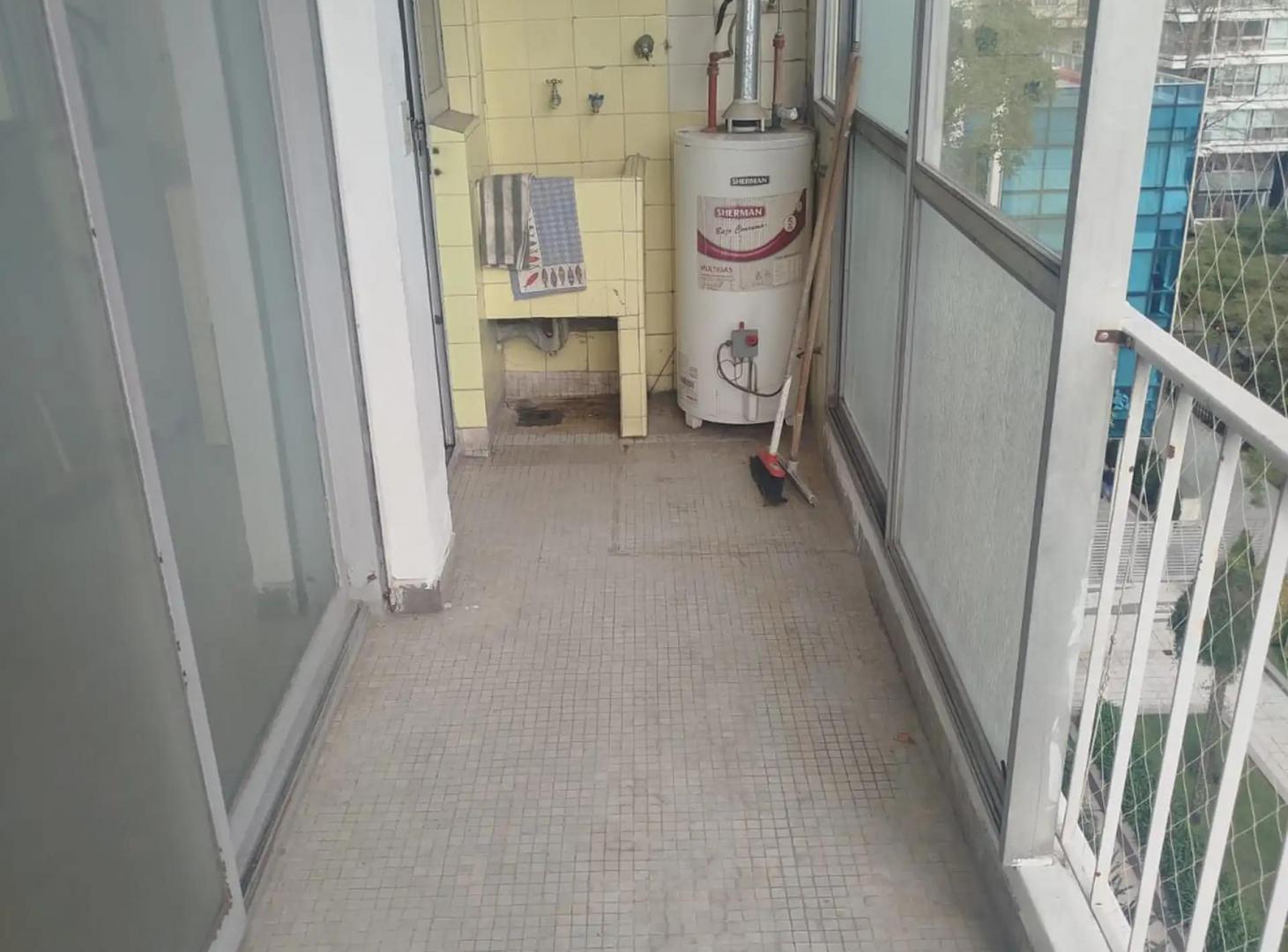 Foto de ALQ. 2 AMB. CONTRAFRENTE C/BALCÓN, imagen 2