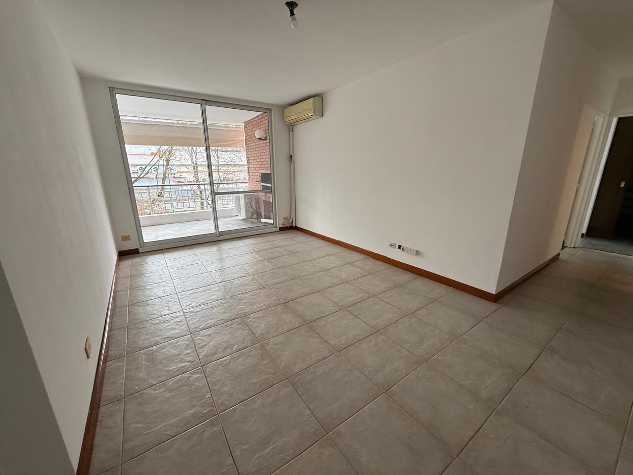 Foto de Alquiler-Departamento en Jardines De San Isidro, imagen 2