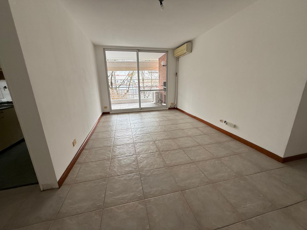 Foto de Alquiler-Departamento en Jardines De San Isidro, imagen 4
