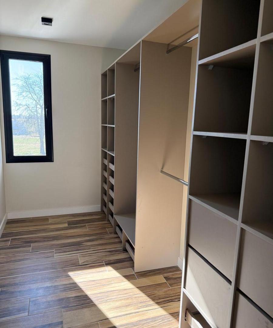 Foto de Hermosa casa en barrio privado Pilara, imagen 2