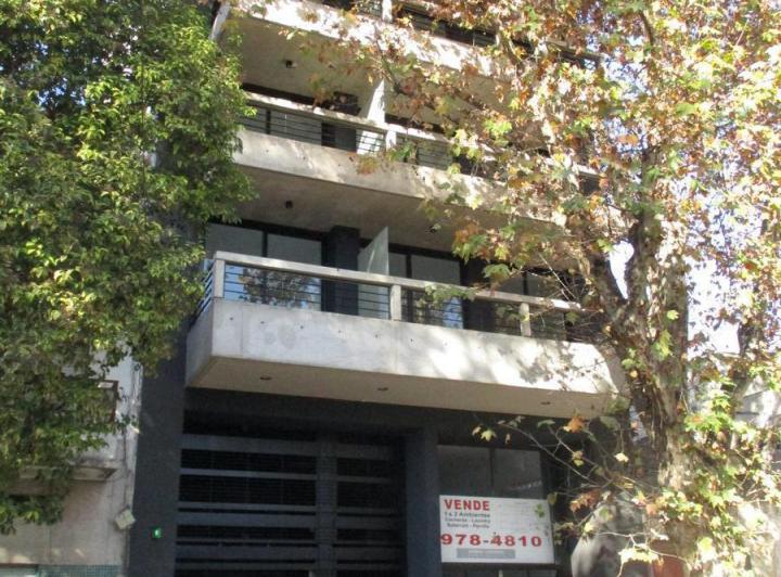 Zabala y Giribone (Colegiales)- Monoambiente c/placard, balcón, baño cpto., cocina integrada  - APTO 1