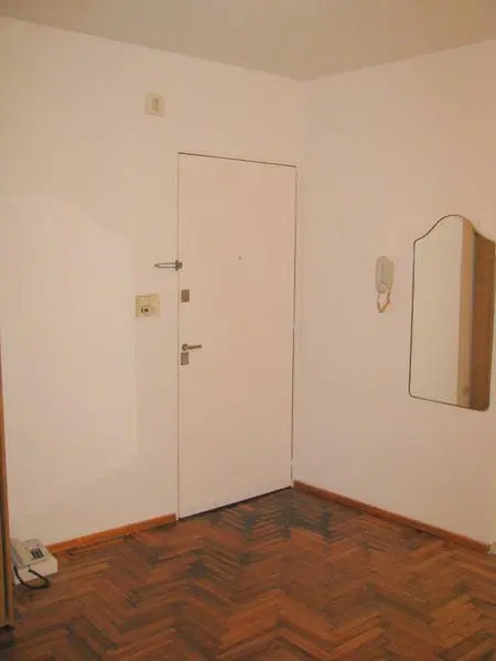 Belgrano (Av. Balbin y Olazábal) - Monoambiente c/cocina integrada, baño cpto.-muy buena ubicación 1