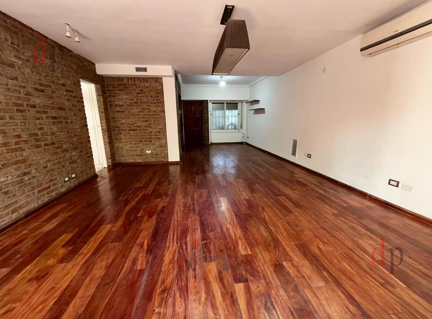 Foto de Besares y 3 de Febrero(Nuñez)-Excelente casa 3 plantas · 5 dorm · 4, imagen 3