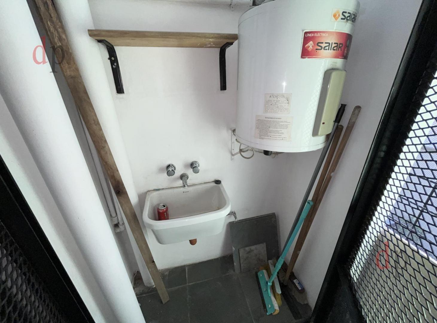 Foto de Mendoza y Vidal (Belgrano) - Semipiso 2 amb (62m2) - Balcón amplio, imagen 3