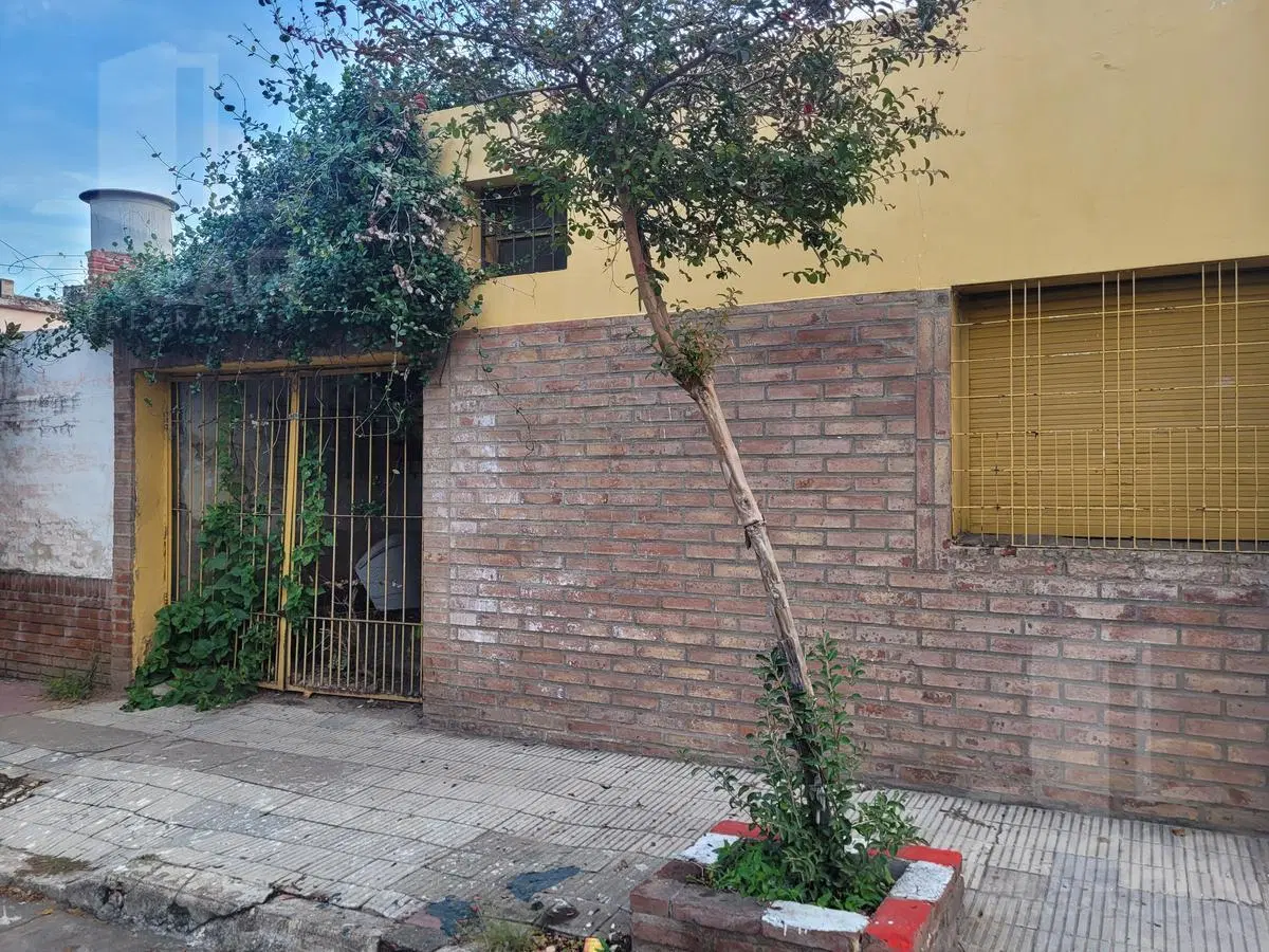 Casa en Charcas al 2200 8
