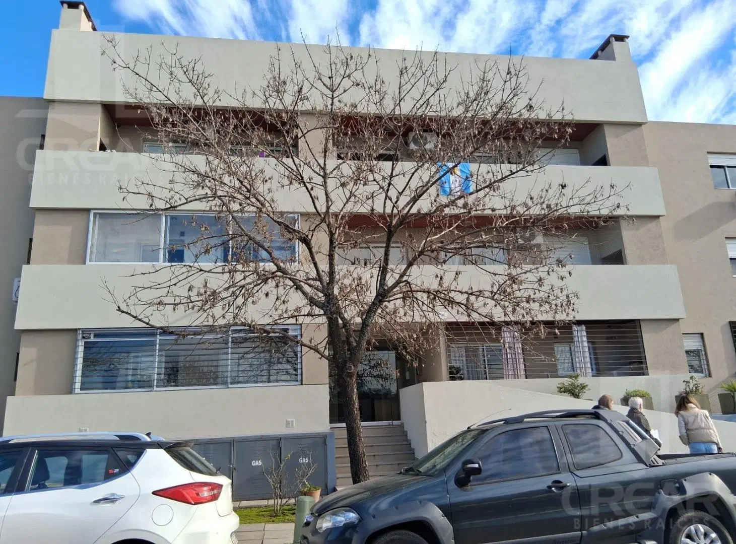 Dpto en Balcones del Chateau con 2 cocheras 4