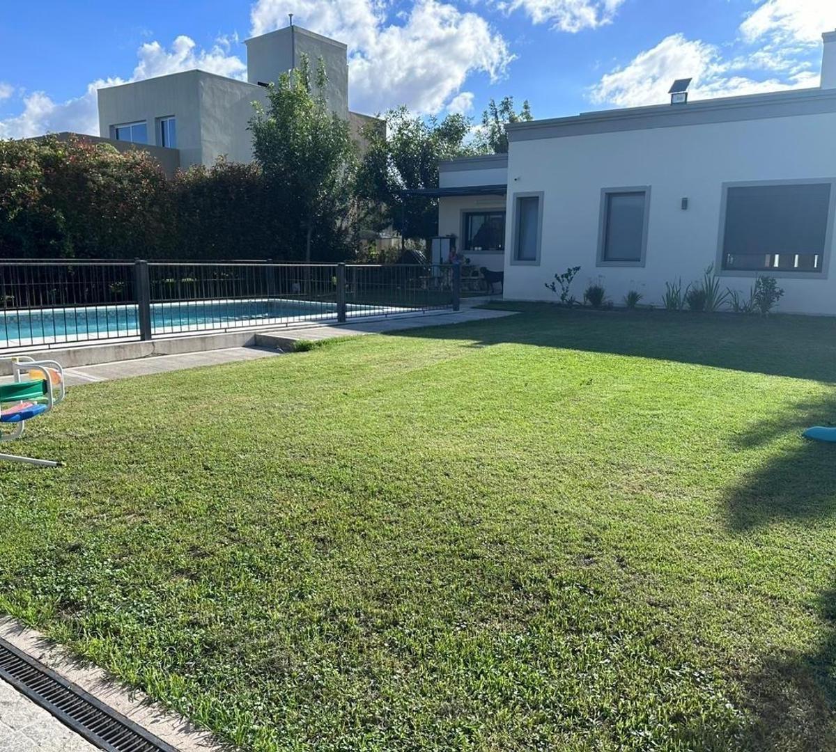 Exc Casa Vta 3 Dorm Pileta Climatizada Gge El Aybal 5