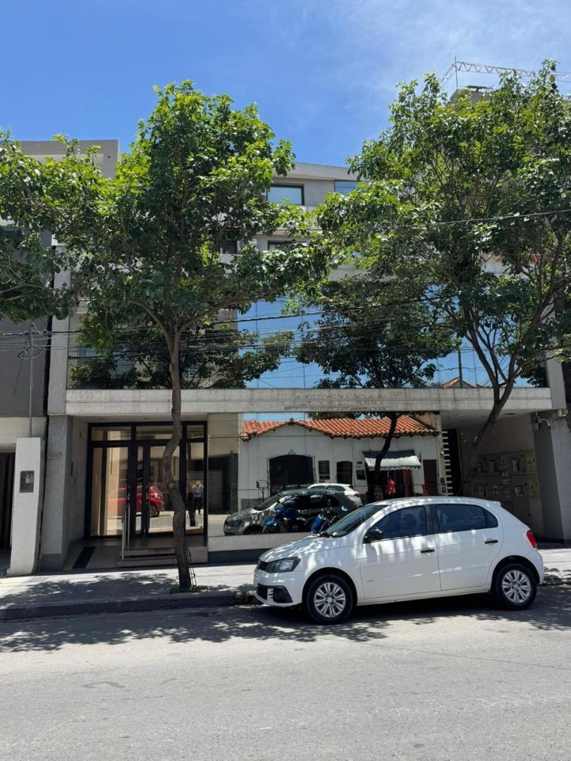 Exc. depto 2 dorm bcon/gge/estar 5to piso fte Leguizamón 270