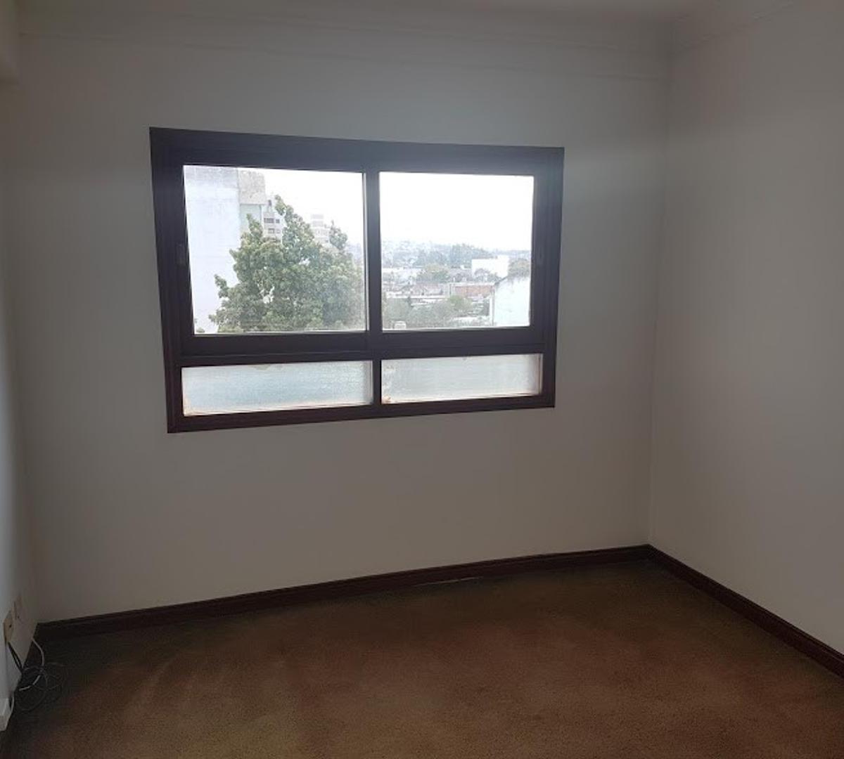 Excelente Departamento en Venta 3 Dorm. con Cochera Ap 1