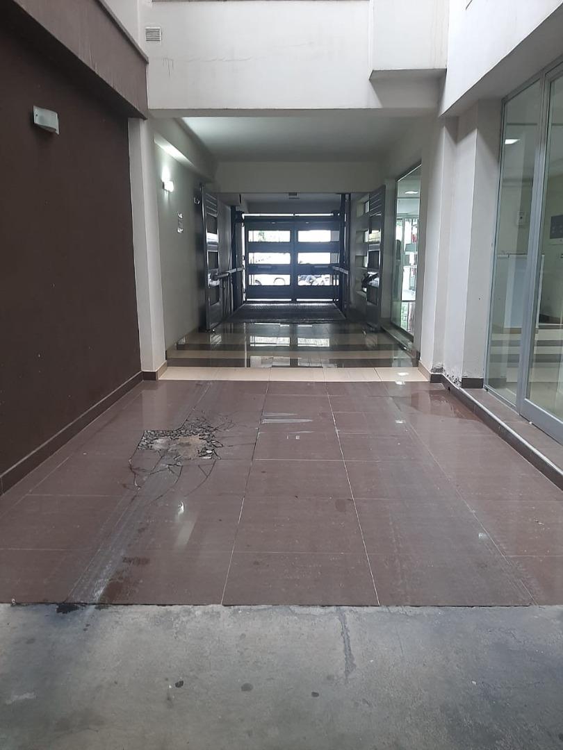 Foto de Exc Depto 1 dorm vta balcon/gge exc zona Av Bicentenario 829, imagen 4