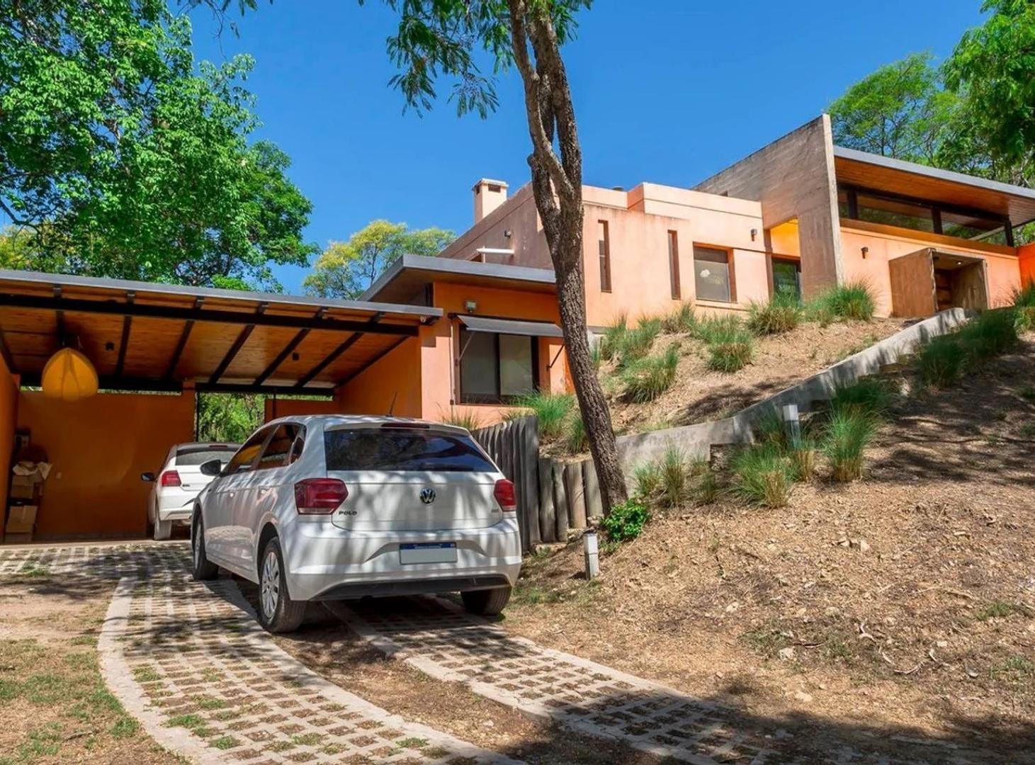 Exc casa 2 dorm suite/pileta/gge/esc/jard Valle Escondido