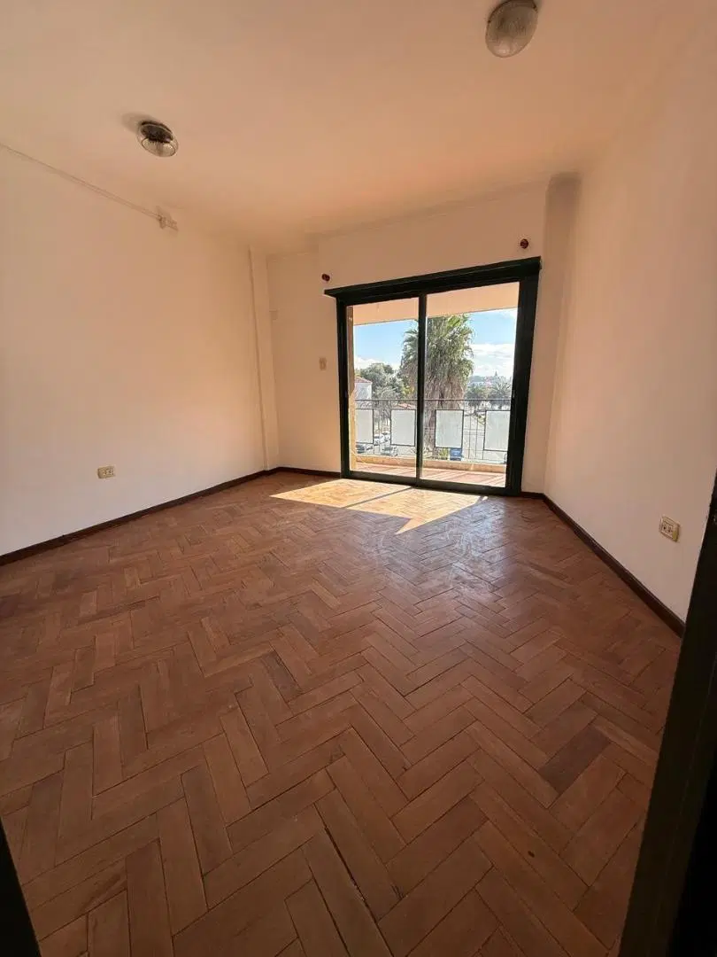 Exc Depto 2 dor alq balcon esquina Las Heras Pje Zorrilla 2