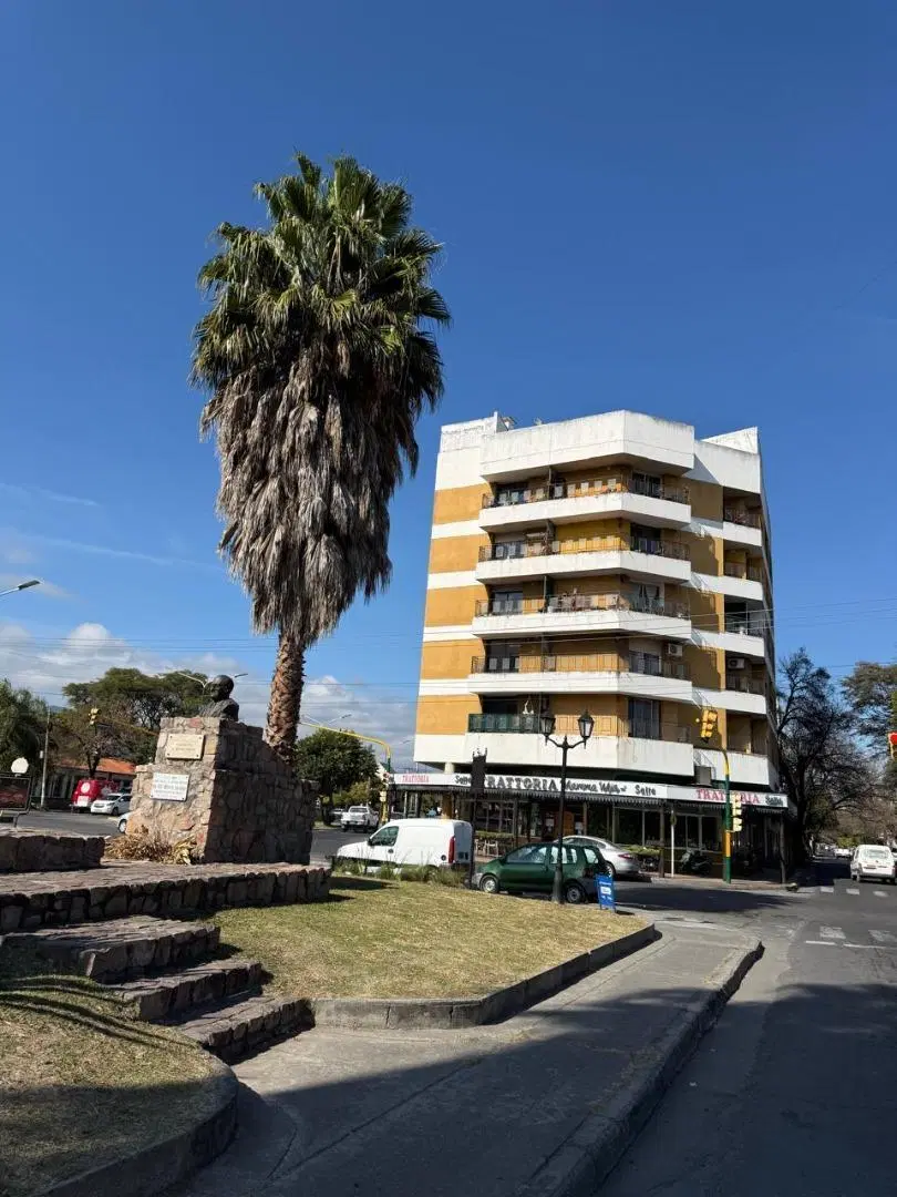 Exc Depto 2 dor alq balcon esquina Las Heras Pje Zorrilla 8