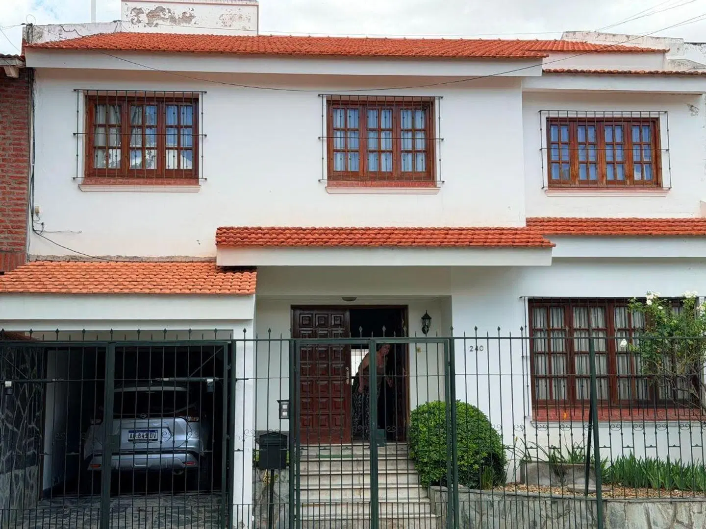 Exc Casa alq 4 dor gge/qcho/suite/jard Los Carolinos al 200 2