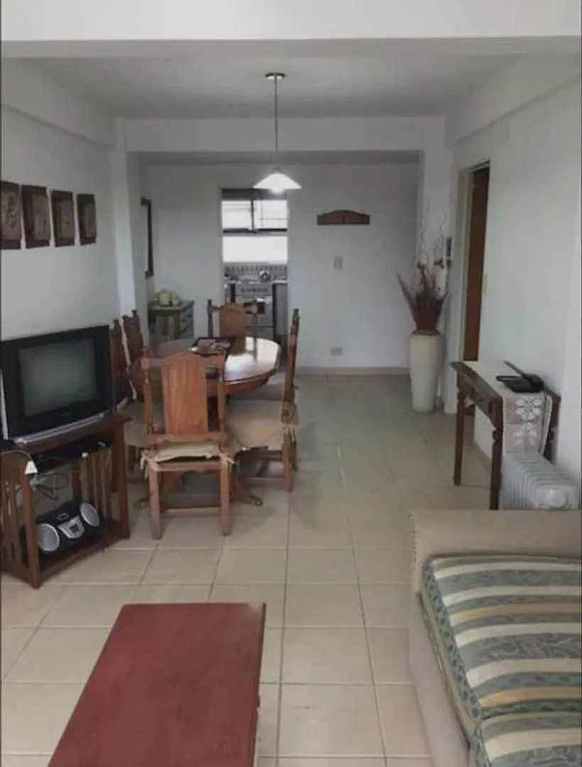 Exc Depto 1 dorm vta bcon al frente Pueyrredón al 1300 8