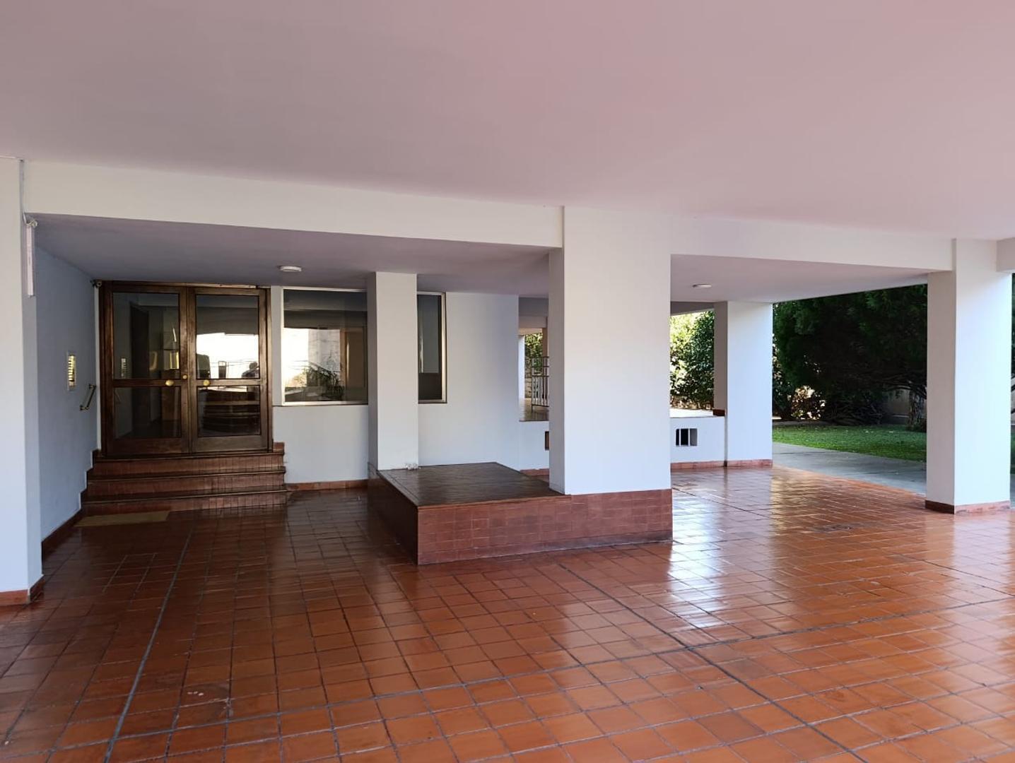 Foto de Exc Depto 3 dor venta cochera/suite Buenos Aires 251, imagen 2