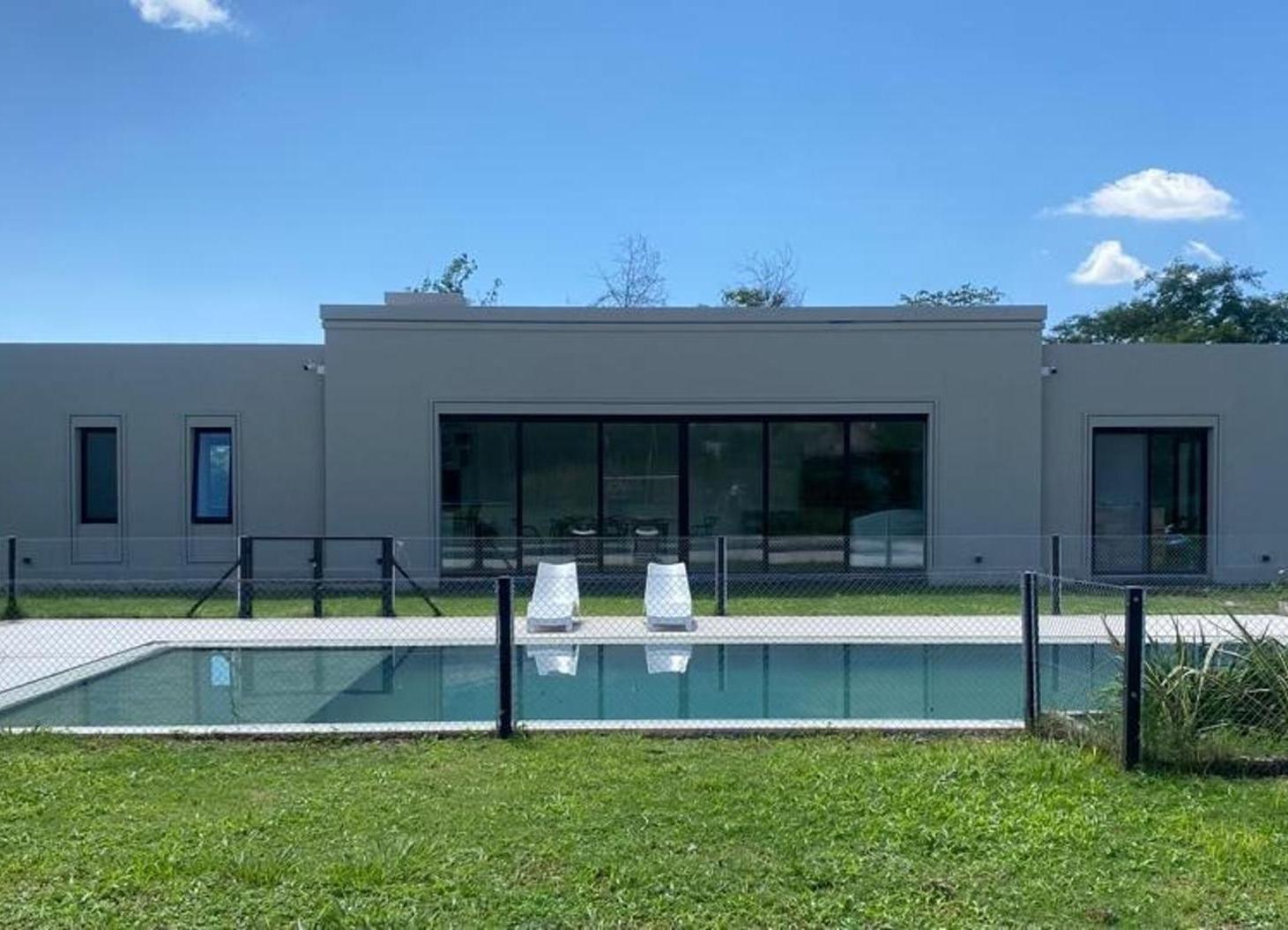 Foto de Exc casa vta 4 dor gge/suite/pil/qcho/escr/dep Chacras, imagen 1