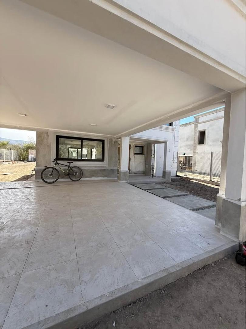 Foto de Exc casa 3 dor vta estrenar qcho/gge/jardin San Luis, imagen 3