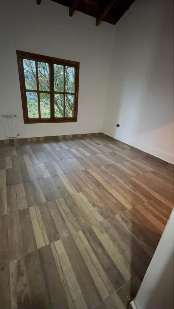 Foto de Exc casa 4 dor Vta gge/dep/jard calle Encon esq Teros Tipal, imagen 2