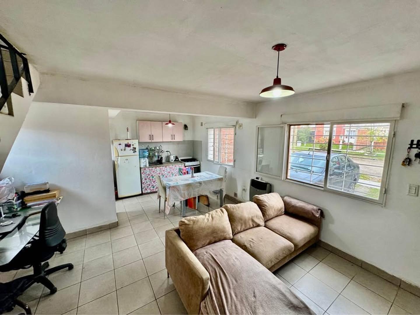 Foto de Exc duplex 2 dorm jardín vta en B° El Huaico, imagen 2