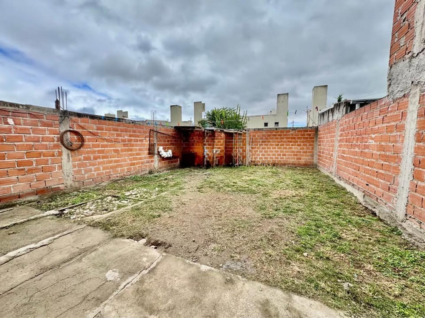 Foto de Exc duplex 2 dorm jardín vta en B° El Huaico, imagen 5