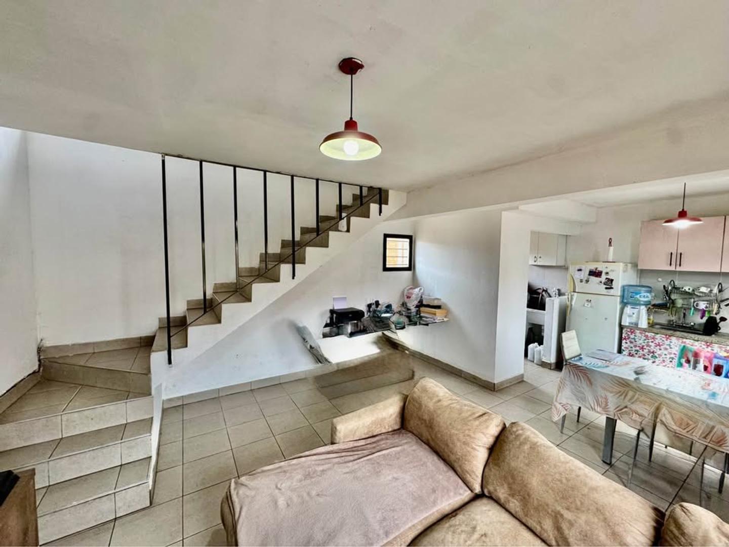 Foto de Exc duplex 2 dorm jardín vta en B° El Huaico, imagen 4