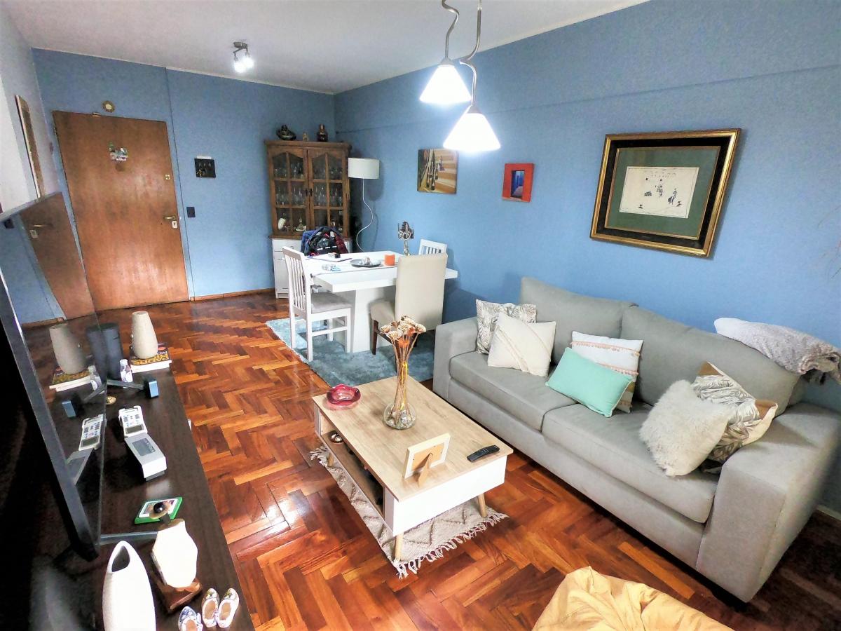 Depto 3 Amb, Cocina y Lavadero Separados, Living, Baño, 2 Dorm. y Balcón 3