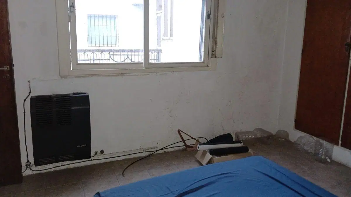 Venta dto 2 amb al frente, 9° último piso con balconazo - A mts Plaza Irlanda 2