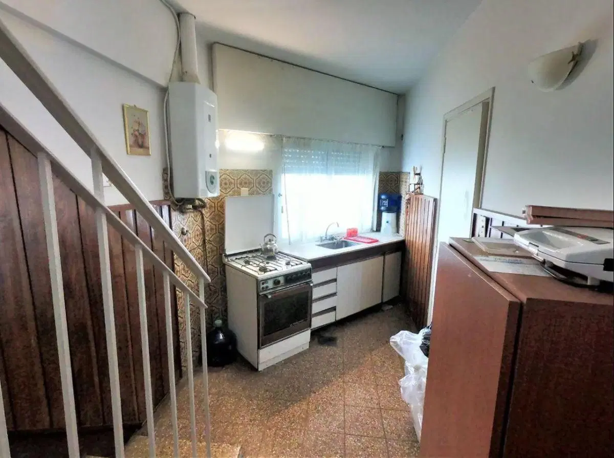 Hermoso PH al FRENTE, SIN EXPENSAS entrada independiente, 78m2 totales, 3 amb, Terraza. 2
