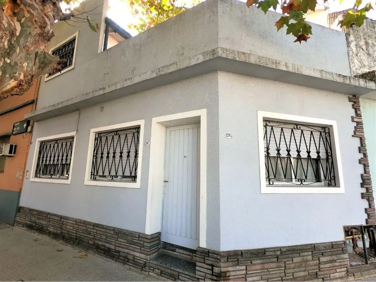 Hermoso PH al FRENTE, SIN EXPENSAS entrada independiente, 78m2 totales, 3 amb, Terraza. 3