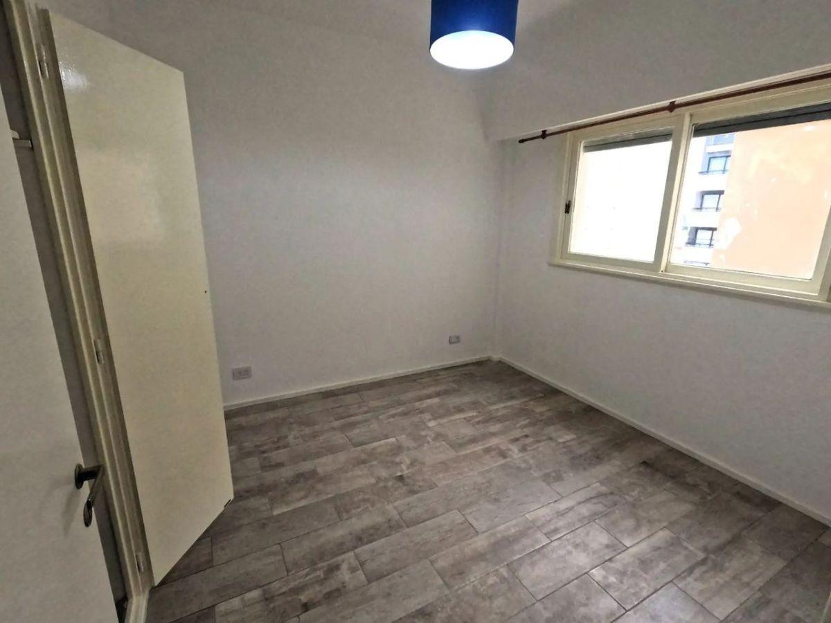 Foto de 2 amb 40m2 reciclado a nuevo. Living amplio, cocina, balcon para, imagen 1