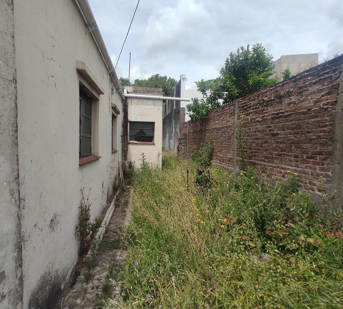 Foto de Terreno.321 m2. Valentin Vergara al 100.Boulogne.Zona Comercial, imagen 2