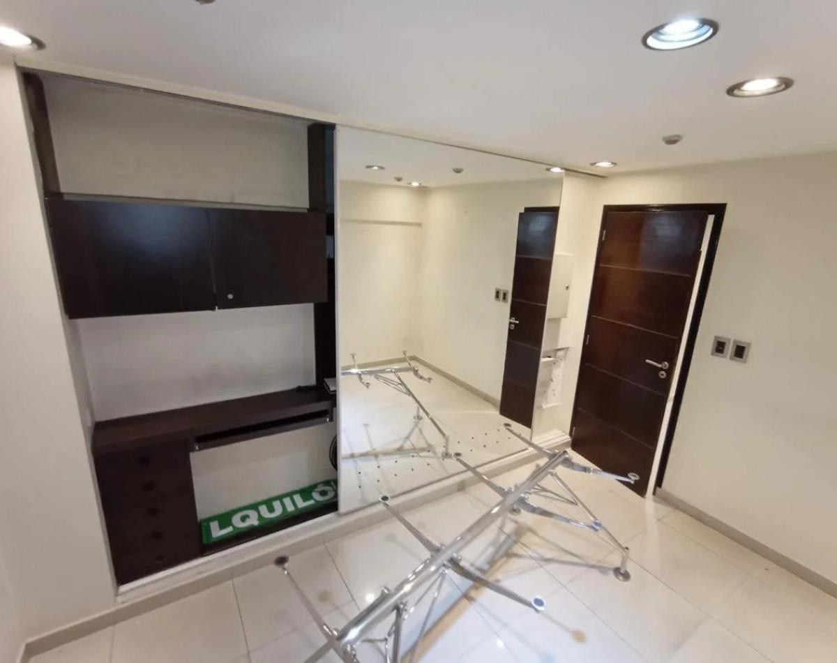 Centro Venta Local Excelente Renta 80 m², 2 Oficinas Peatonal Lavalle 5