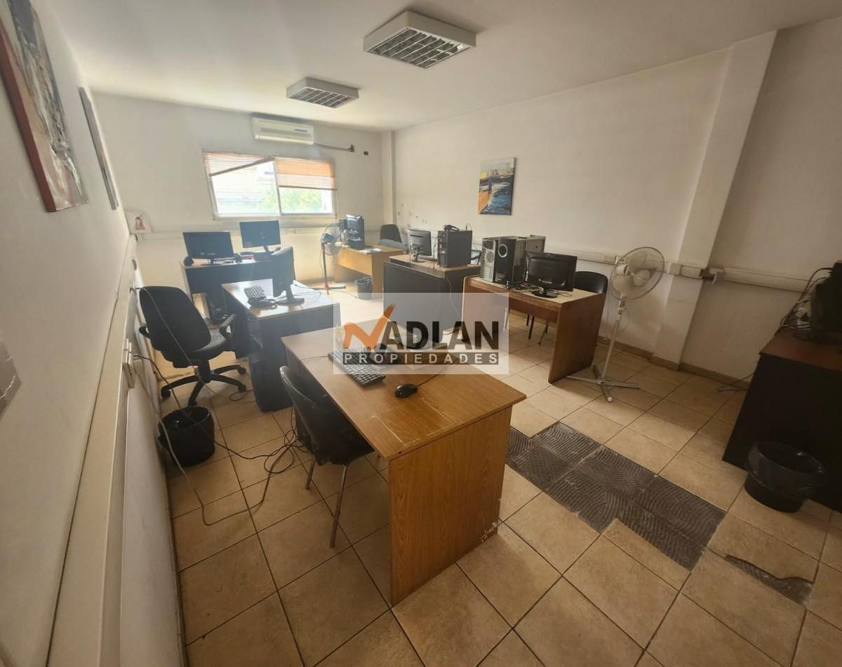 Foto de Edificio 3 plantas en Alquiler SIN EXPENSAS zona Htal Clinicas + 15, imagen 3