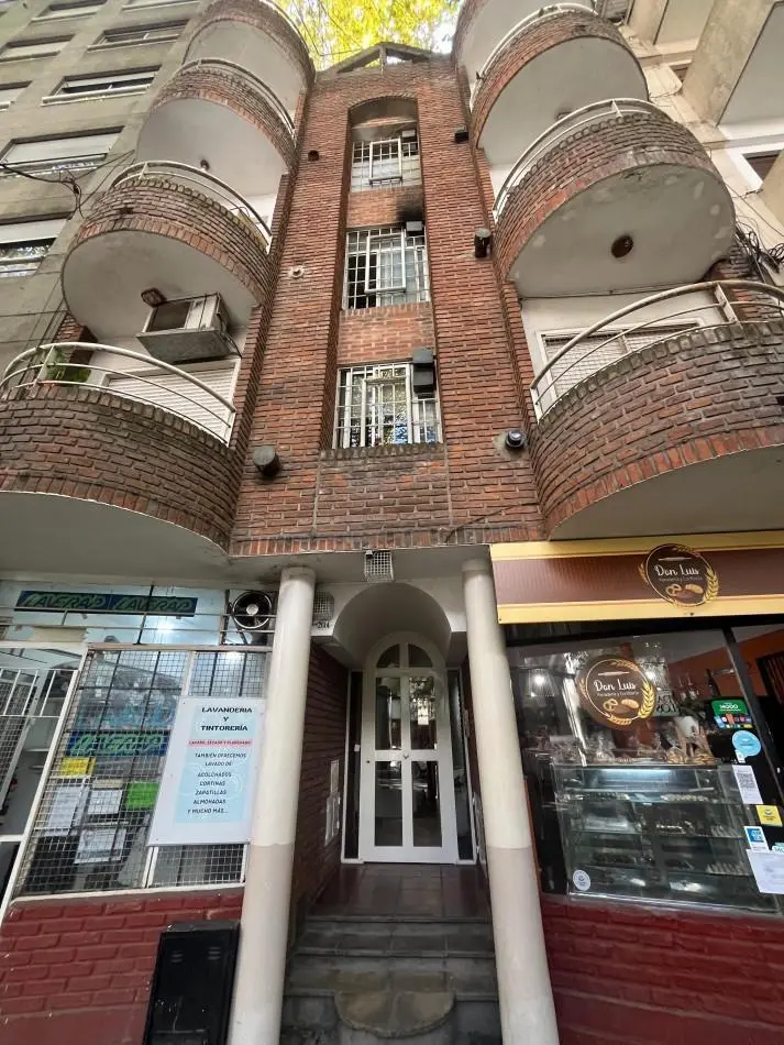 PALERMO — Alquiler c/ expensas incluidas - Monoambiente al frente con balcon 2