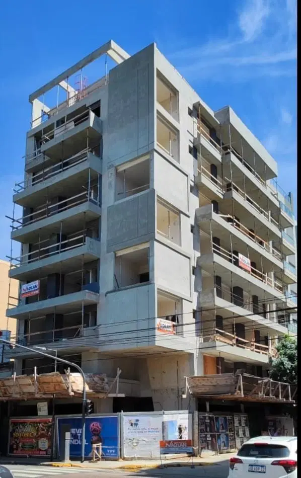 Almagro Alquiler espectacular local en esquina 280 m2 doble apto todo destino ESTRENAR 2